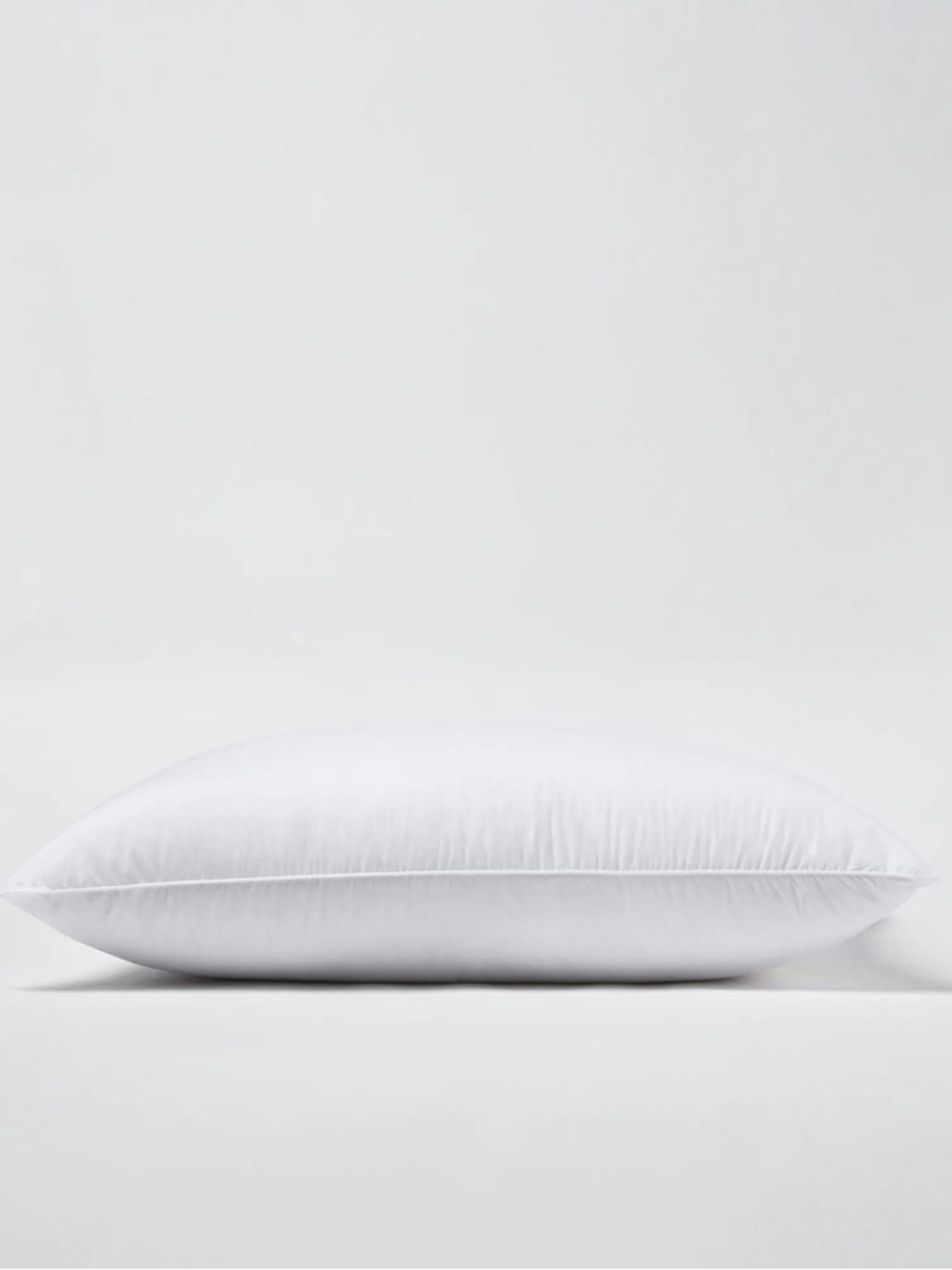 NWOT QUINCE Luxe White Goose Down Pillow Firm/Extra Firm Standard 7251